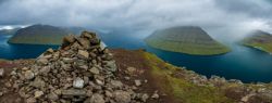 Vista de Bordoy, Kunoy y Kalsoy desde lo alto de la ruta