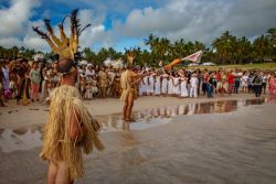 Fotografía: Cantos y bailes durante horas para recibir a los viajeros tradicionales