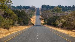 Buenas carreteras aunque no mucho tráfico en las carreteras de Malawi