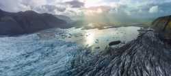 La verdad es que en foto no impresionan tanto los glaciares