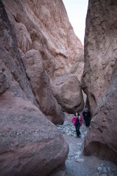 Trekking por un cañón muy bonito