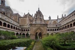 Patios en el Monasterio de Guadalupe