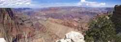 Panorámica del Gran Cañón, cuesta hasta ver el río