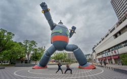 Robot Tetsujin en Kobe