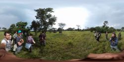 Viendo los rinos de Ziwa en Uganda en 360 grados